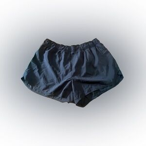 Old Navy Women's Black Athletic Shorts - Size Medium